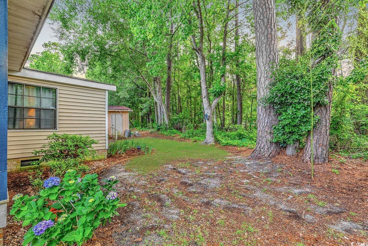 761 Garden Lakes Rd. Photo 4