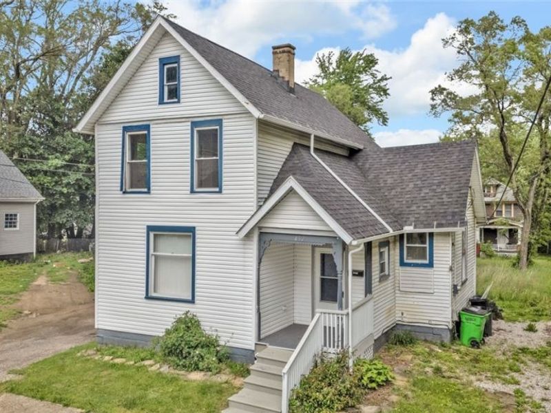 452 E Summit Street, Alliance, OH 44601 Photo 3