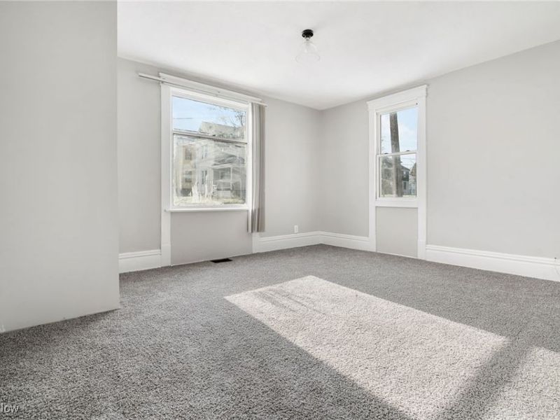 452 E Summit Street, Alliance, OH 44601 Photo 6