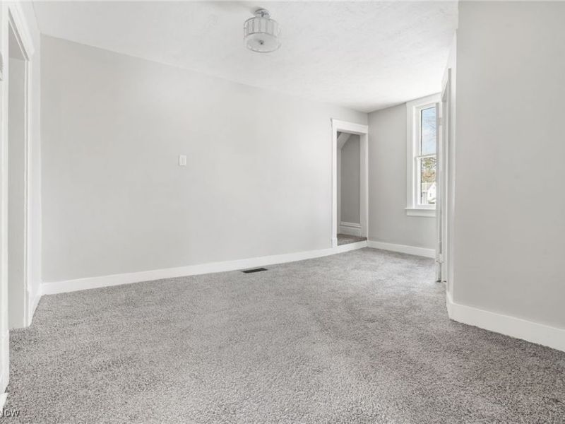 452 E Summit Street, Alliance, OH 44601 Photo 9