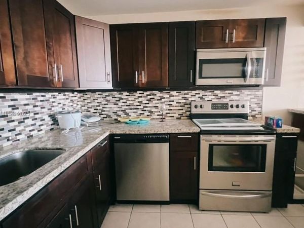 2025 NE 164th St, Unit 506, North Miami Beach, FL 33162