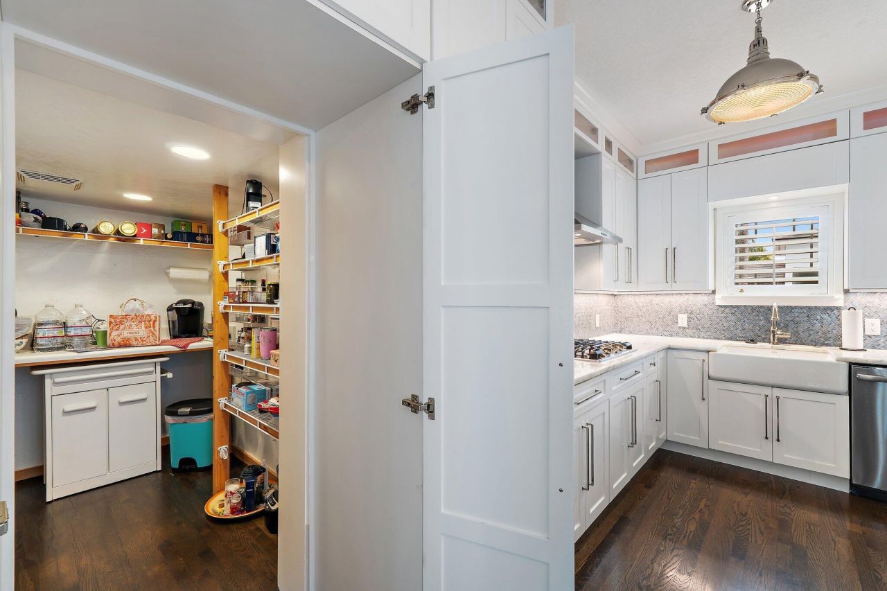 218 Avila Road, West Palm Beach, FL 33405 Photo