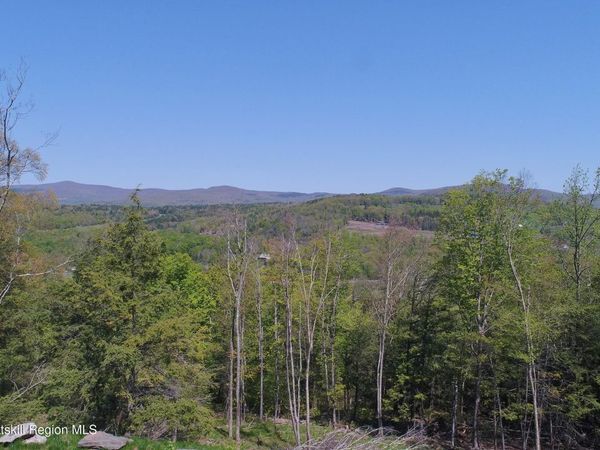 3 Rockledge Road, Windham, NY 12496