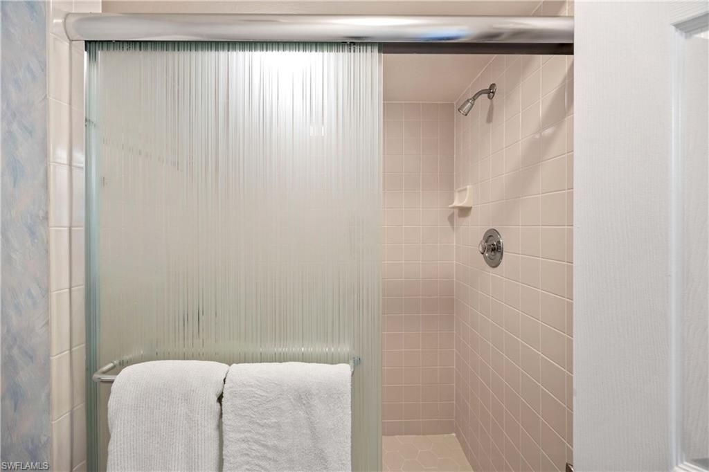 13046 Amberley Ct, Unit 602R, Bonita Springs, FL 34135 Photo