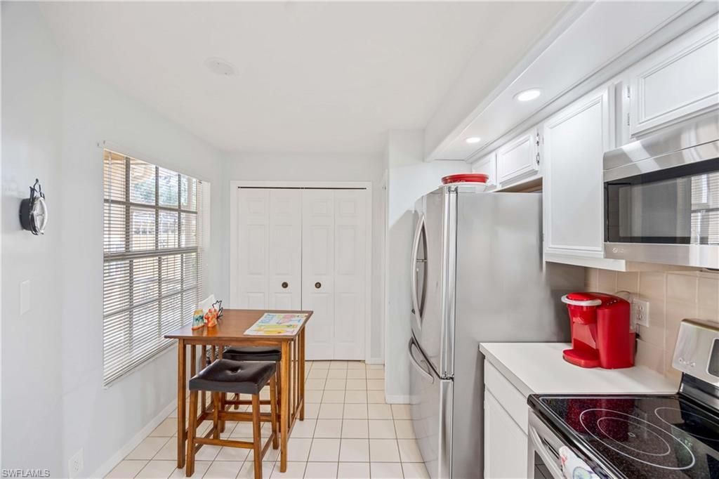 13046 Amberley Ct, Unit 602R, Bonita Springs, FL 34135 Photo