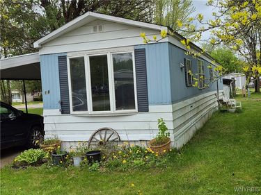 18 Quarry Hill, Akron, NY 14001