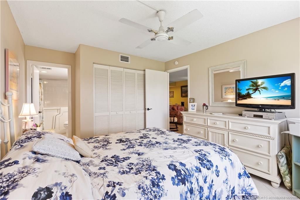 5571 NE Gulfstream Way, Stuart, FL 34996 Photo