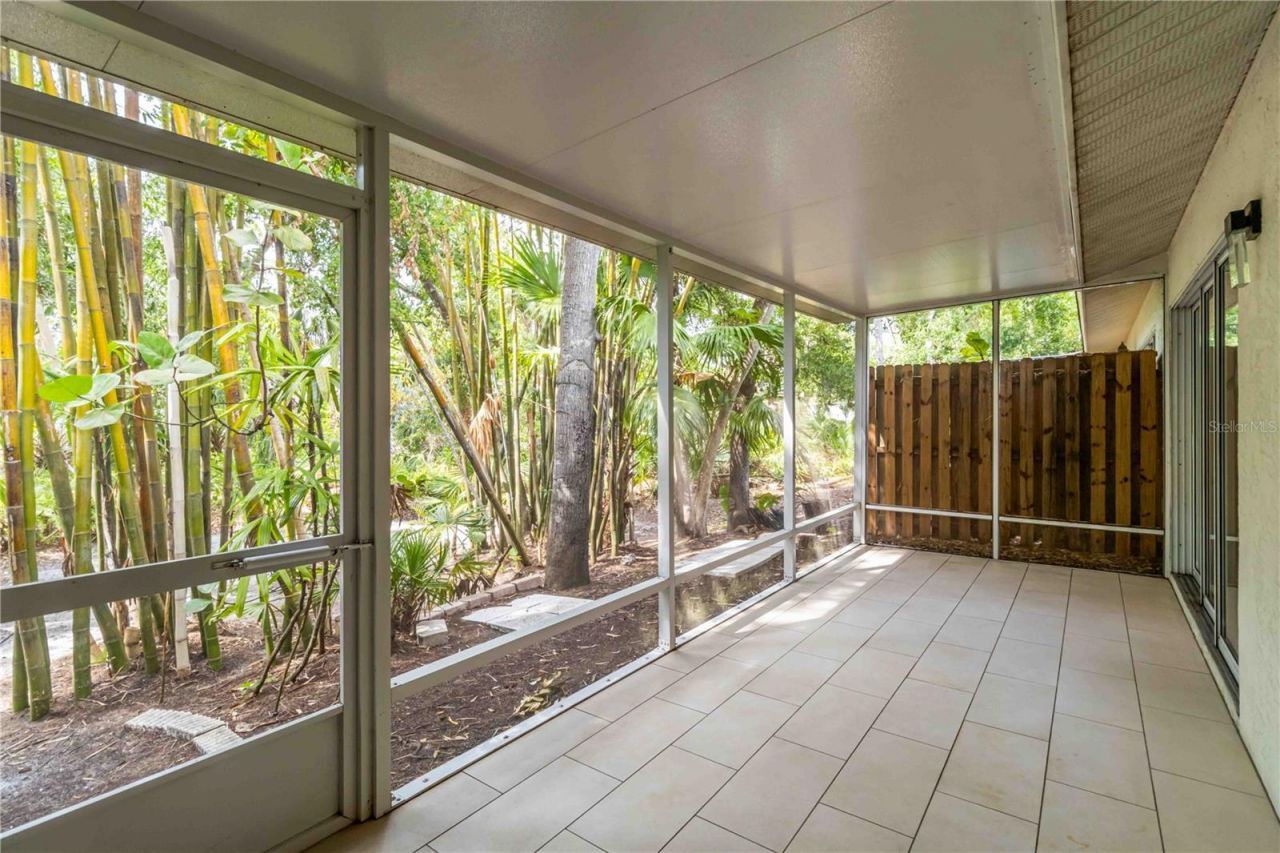 642 N Jefferson Avenue, Unit 13, Sarasota, FL 34237 Photo