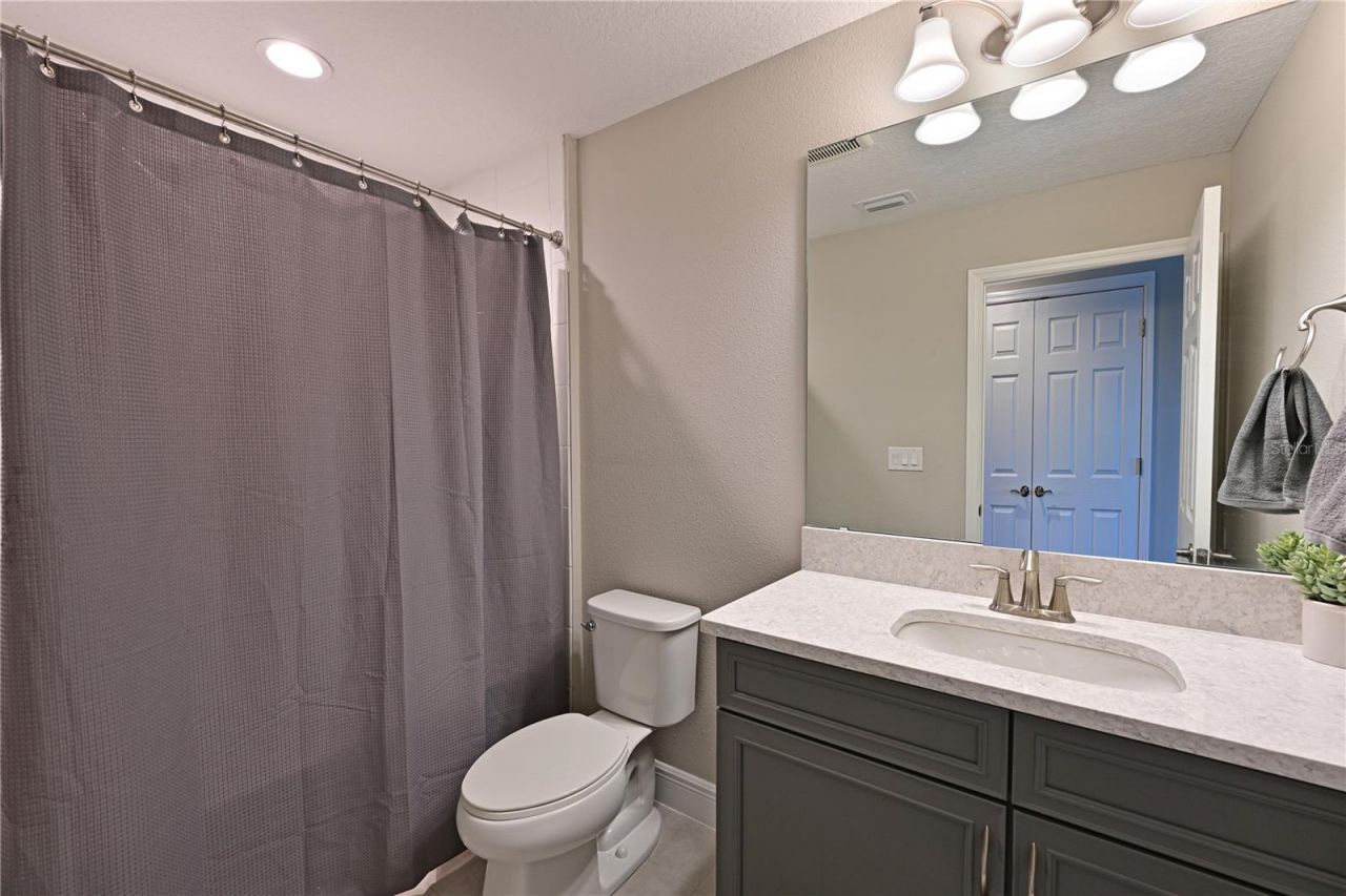 8916 Isabella Circle, Parrish, FL 34219 Photo