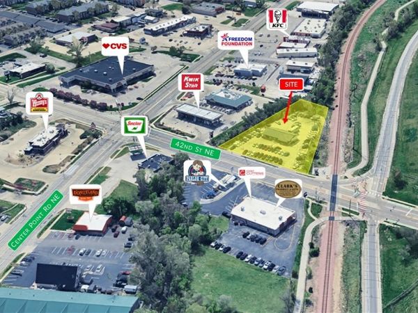 1945 42nd Street NE, Cedar Rapids, IA 52402