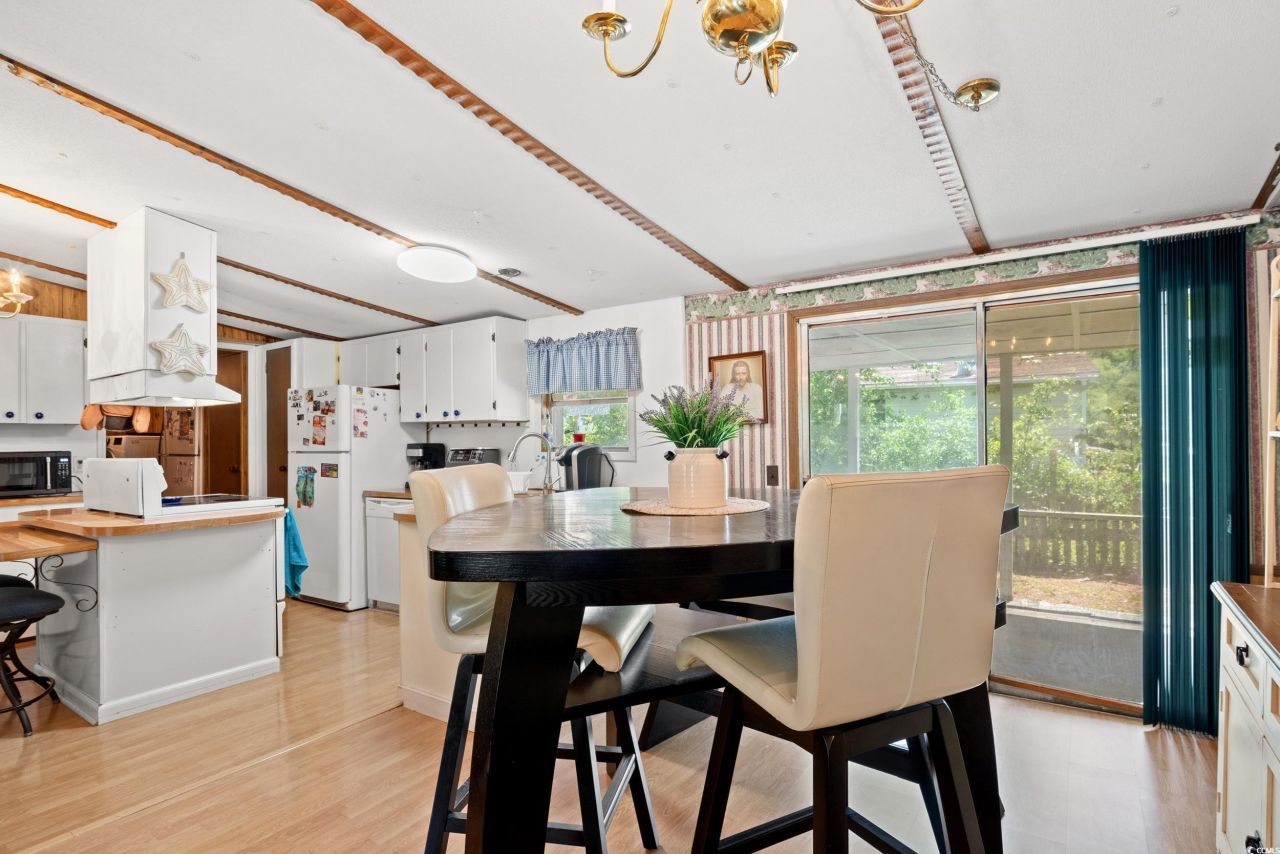 563 Plum Ct. Photo 11