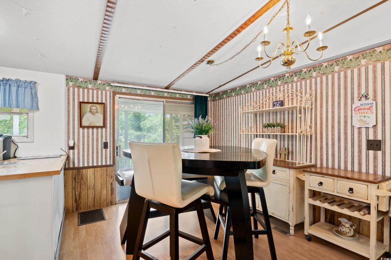 563 Plum Ct. Photo 12