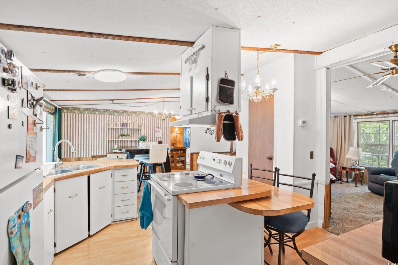 563 Plum Ct. Photo 16