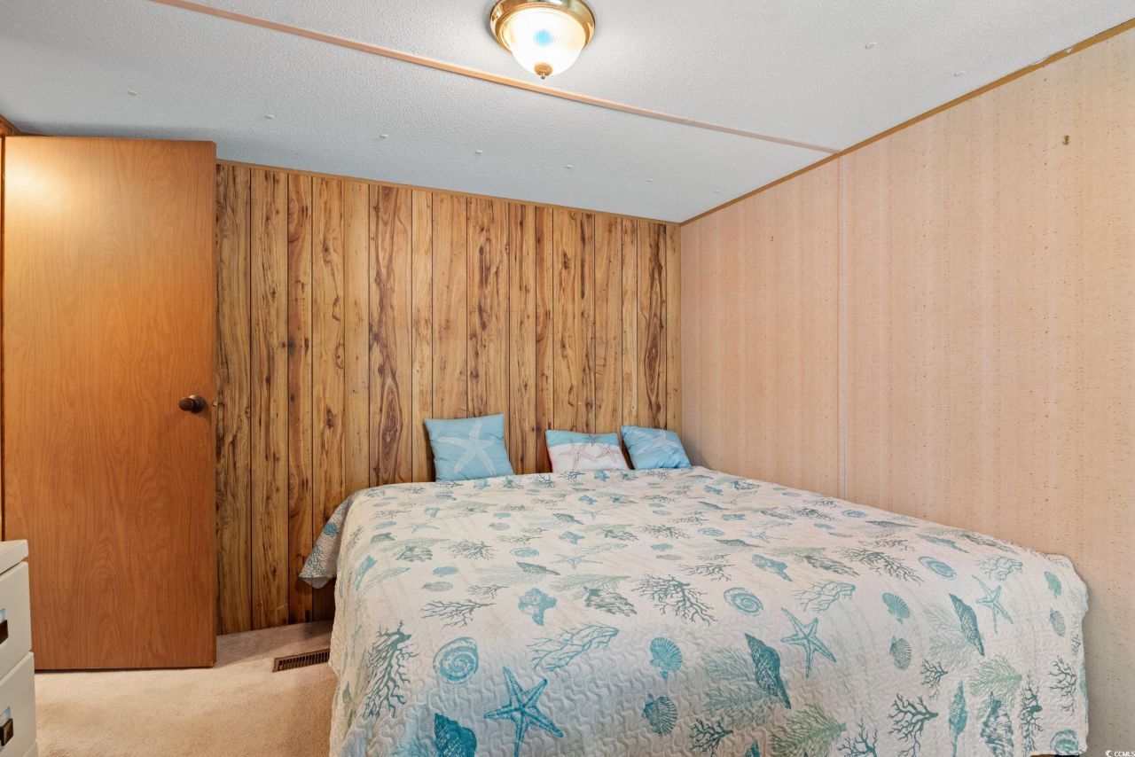 563 Plum Ct. Photo 9