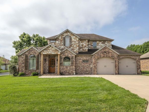 1411 N Cooper Boulevard, Springfield, MO 65802