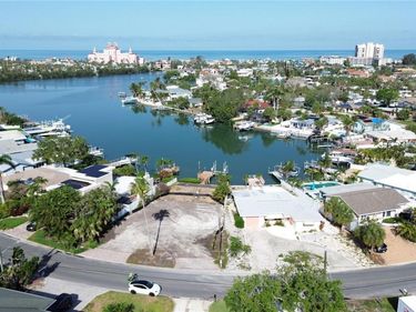 3738 BELLE VISTA DRIVE E, ST PETE BEACH, FL 33706