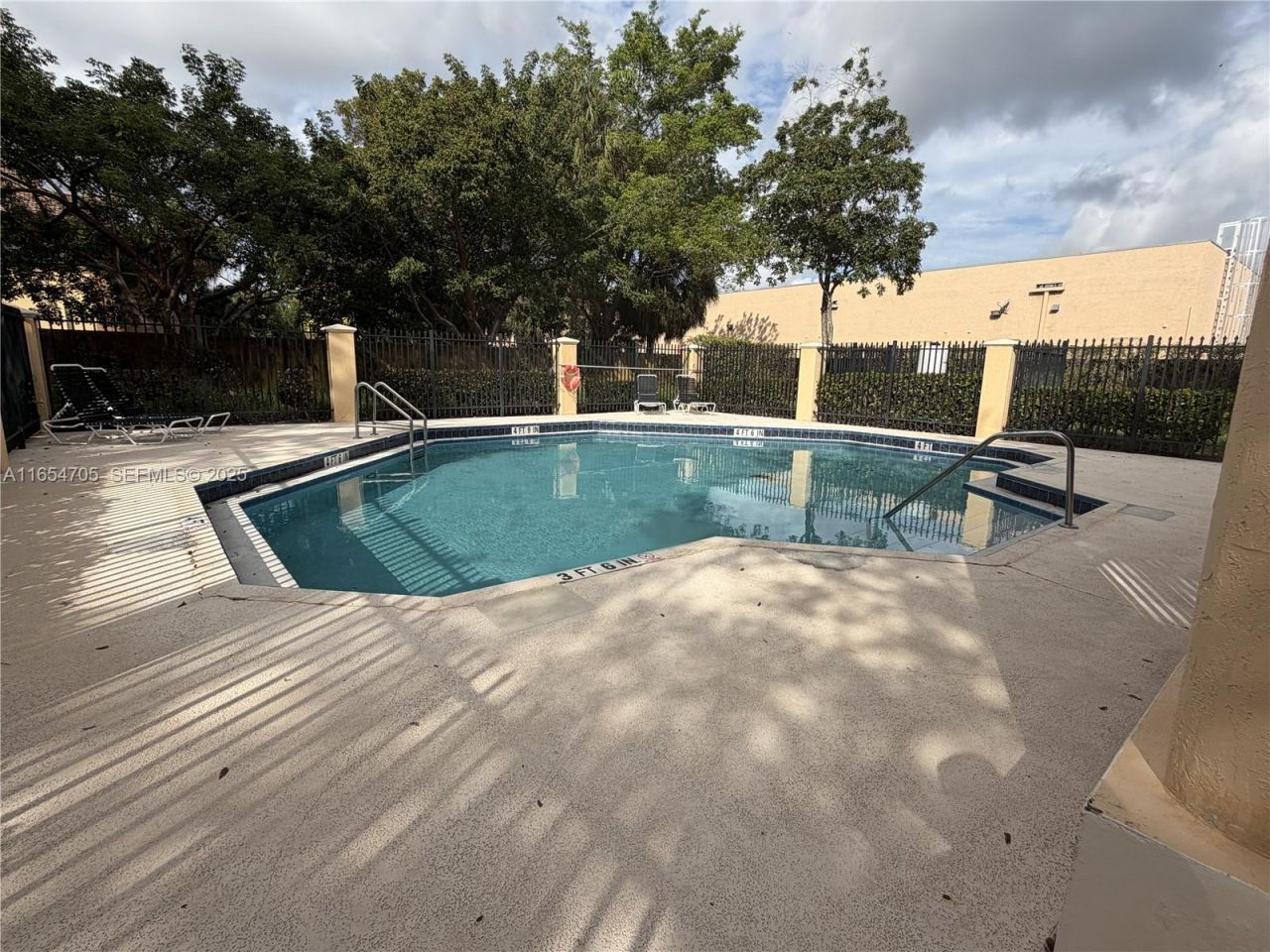 6407 Catalina Ln, Unit 6407, Tamarac, FL 33321 Photo