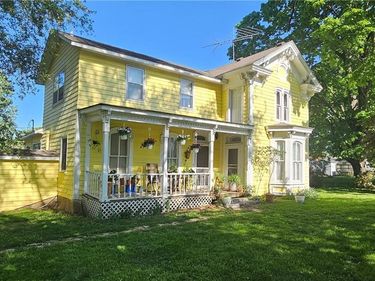 700 Broad Street, Waverly, MO 64096