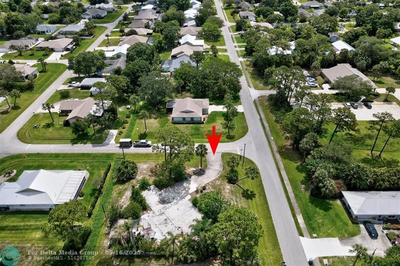 702 Lake Drive, Sebastian, FL 32958 Photo