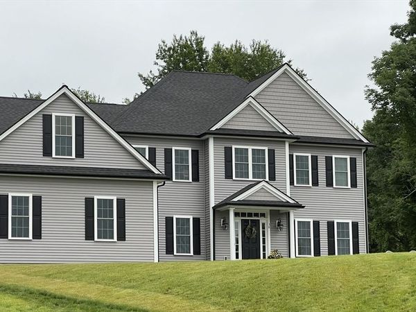 16 Clearview Street, Grafton, MA 01536