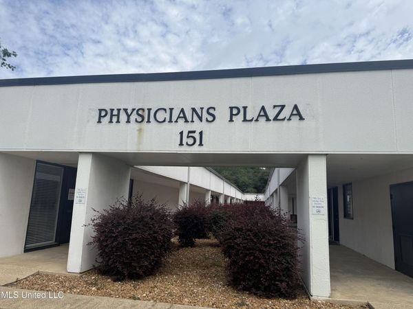 151 Jefferson Davis Boulevard, Natchez, MS 39120