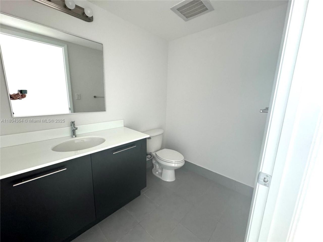 92 SW 3rd St, Unit 1605, Miami, FL 33130 Photo