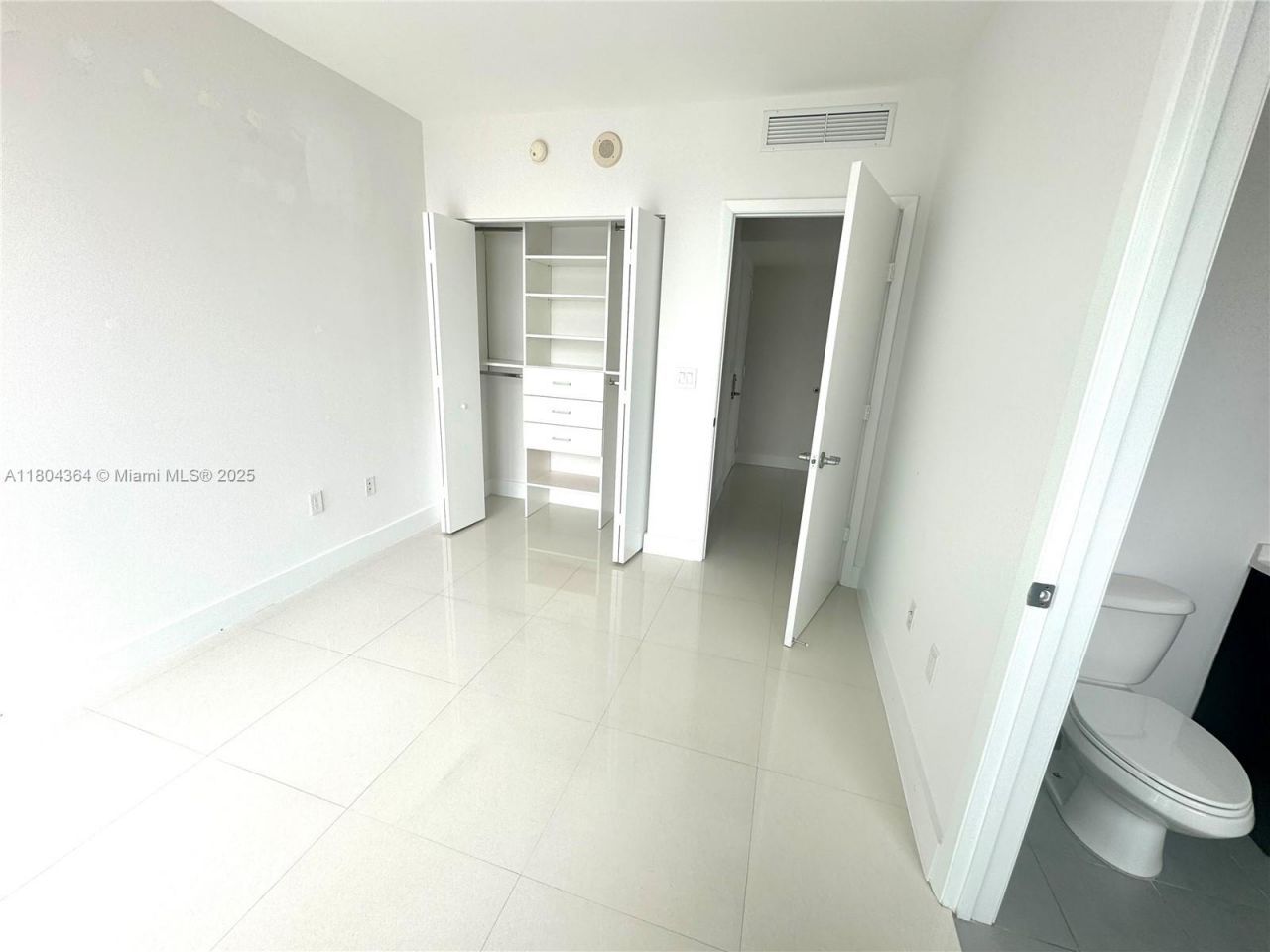 92 SW 3rd St, Unit 1605, Miami, FL 33130 Photo