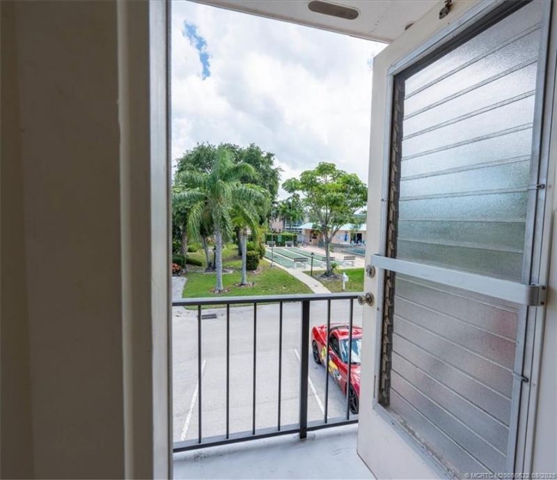 2950 SE Ocean Boulevard, Unit 55-6, Stuart, FL 34996 Photo