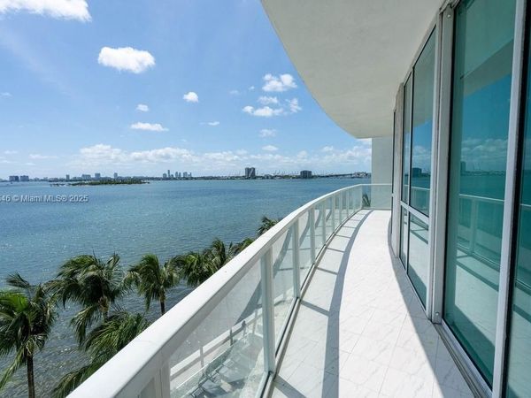 665 NE 25th St, Unit 405, Miami, FL 33137