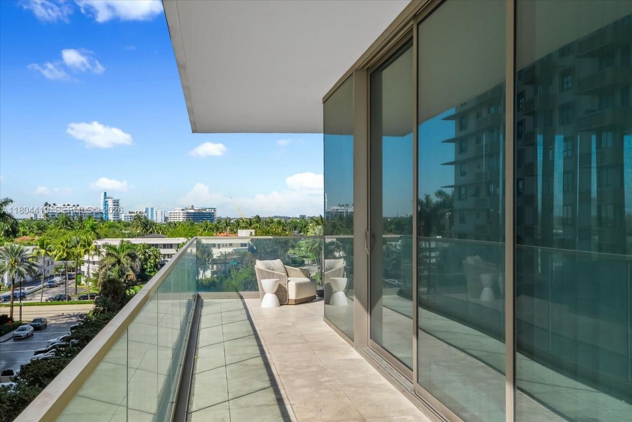 10201 Collins Ave, Unit 511, Bal Harbour, FL 33154 Photo