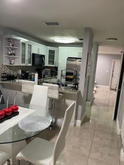 8340 NW 8th St, Unit N12, Miami, FL 33126 Photo