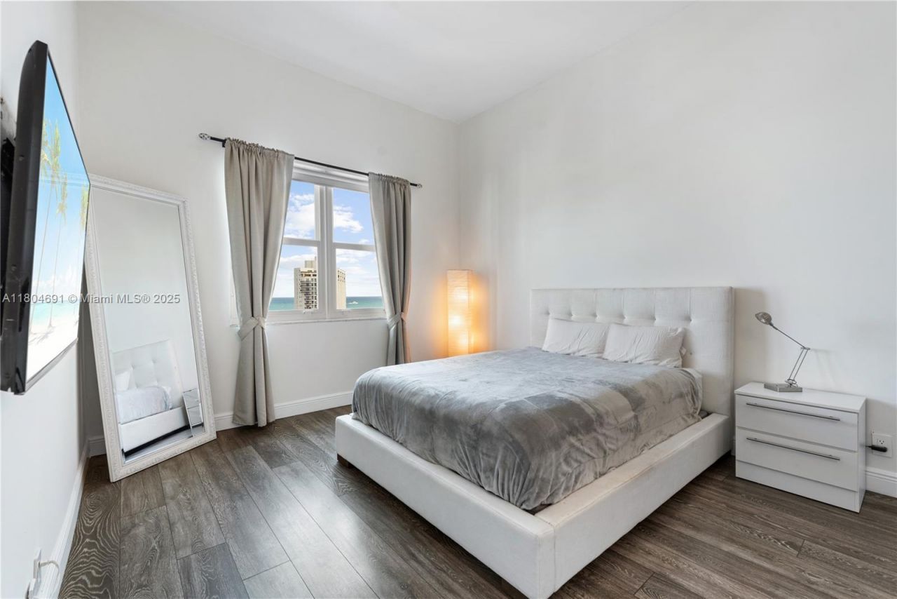 6770 Indian Creek Dr, Unit TSA1, Miami Beach, FL 33141 Photo