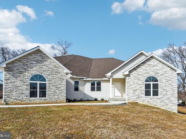 8325 GROVE ANGLE ROAD, ELLICOTT CITY, MD 21043