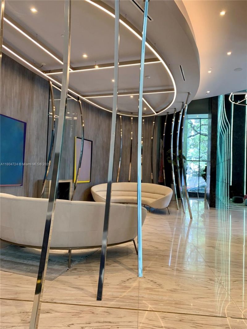 1000 Brickell Plz, Unit 1805, Miami, FL 33131 Photo