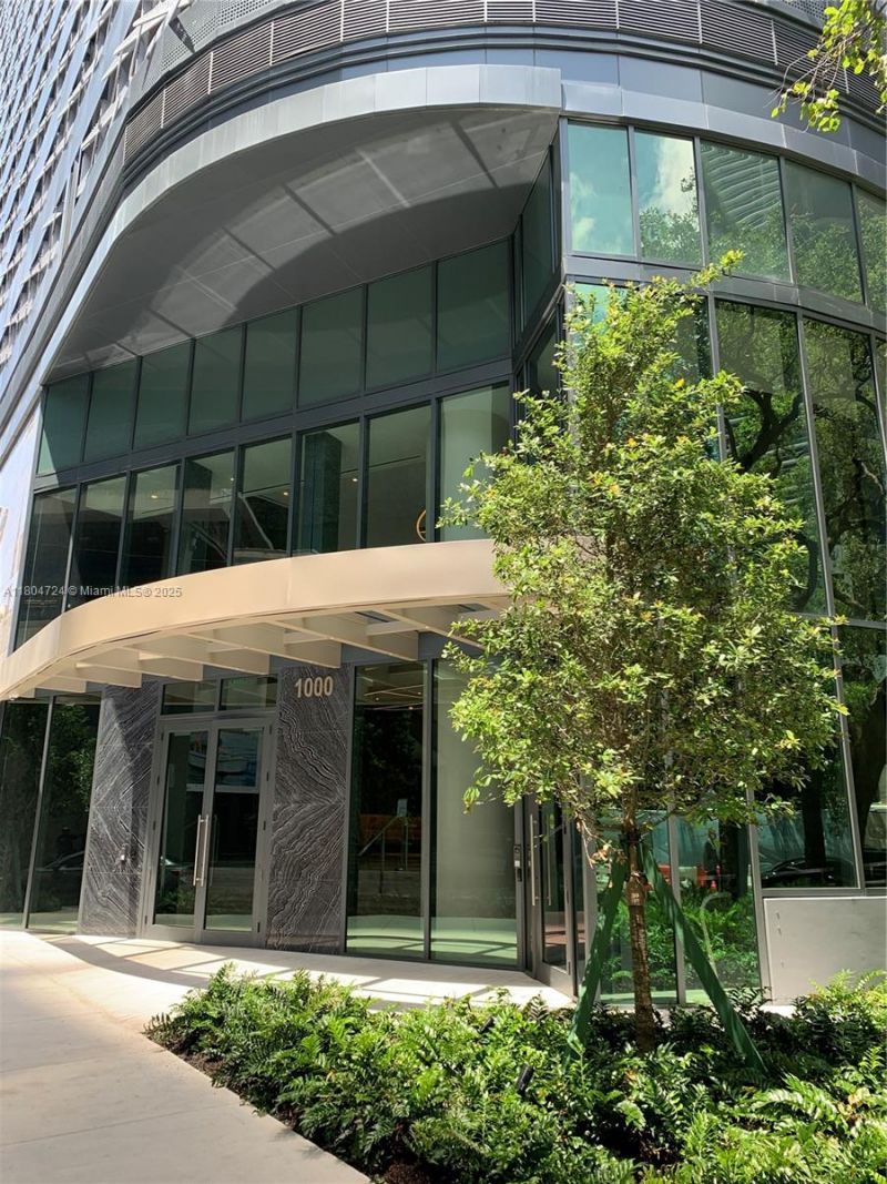 1000 Brickell Plz, Unit 1805, Miami, FL 33131 Photo