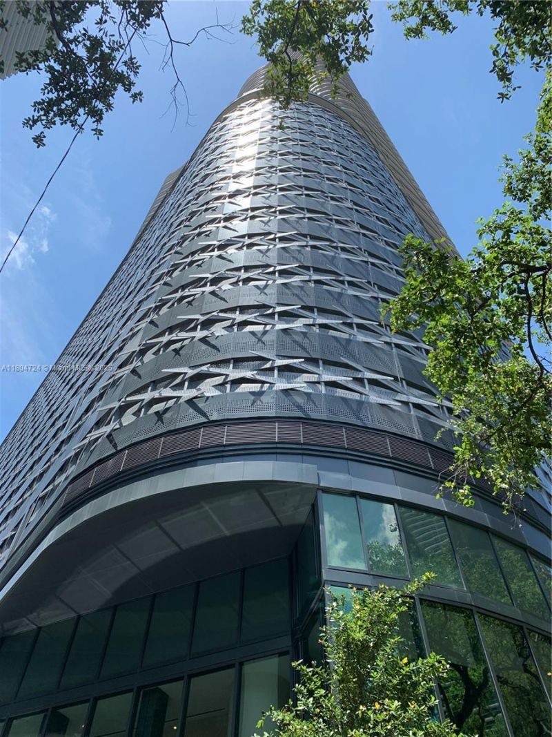 1000 Brickell Plz, Unit 1805, Miami, FL 33131 Photo