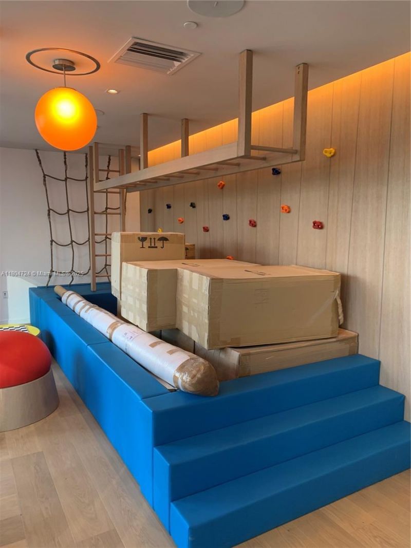 1000 Brickell Plz, Unit 1805, Miami, FL 33131 Photo