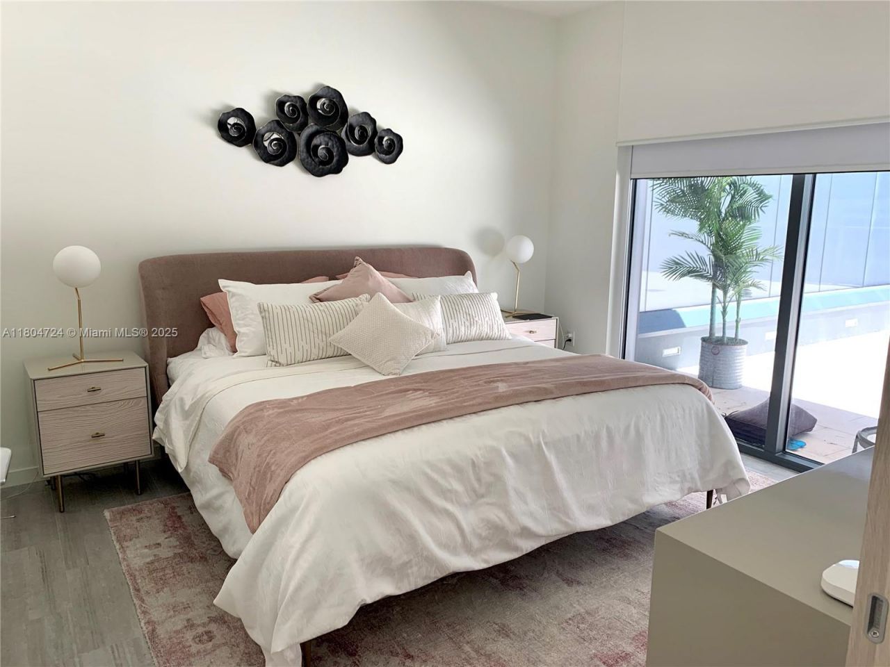 1000 Brickell Plz, Unit 1805, Miami, FL 33131 Photo