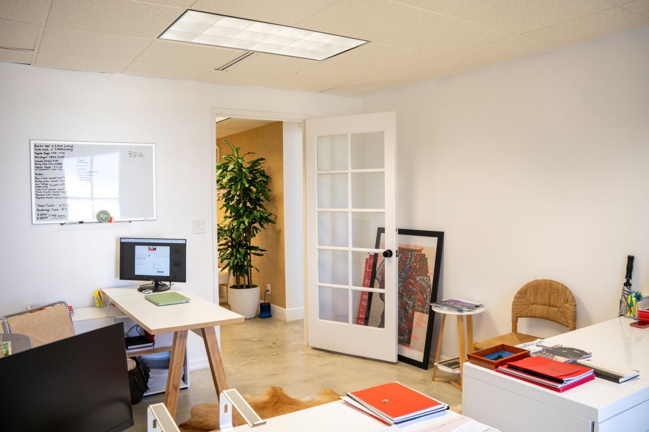 180 Royal Palm Way, Unit 201, Palm Beach, FL 33480 Photo