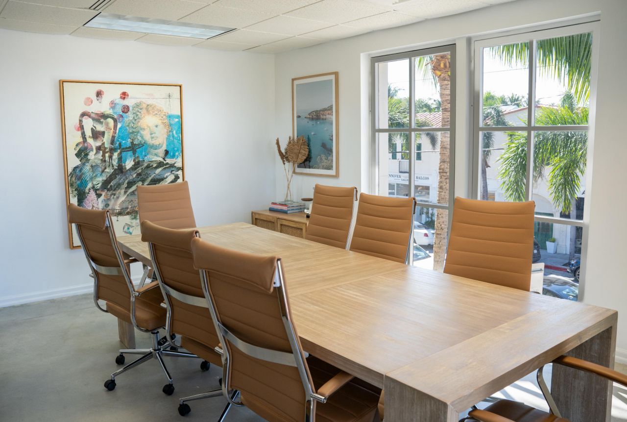 180 Royal Palm Way, Unit 201, Palm Beach, FL 33480 Photo