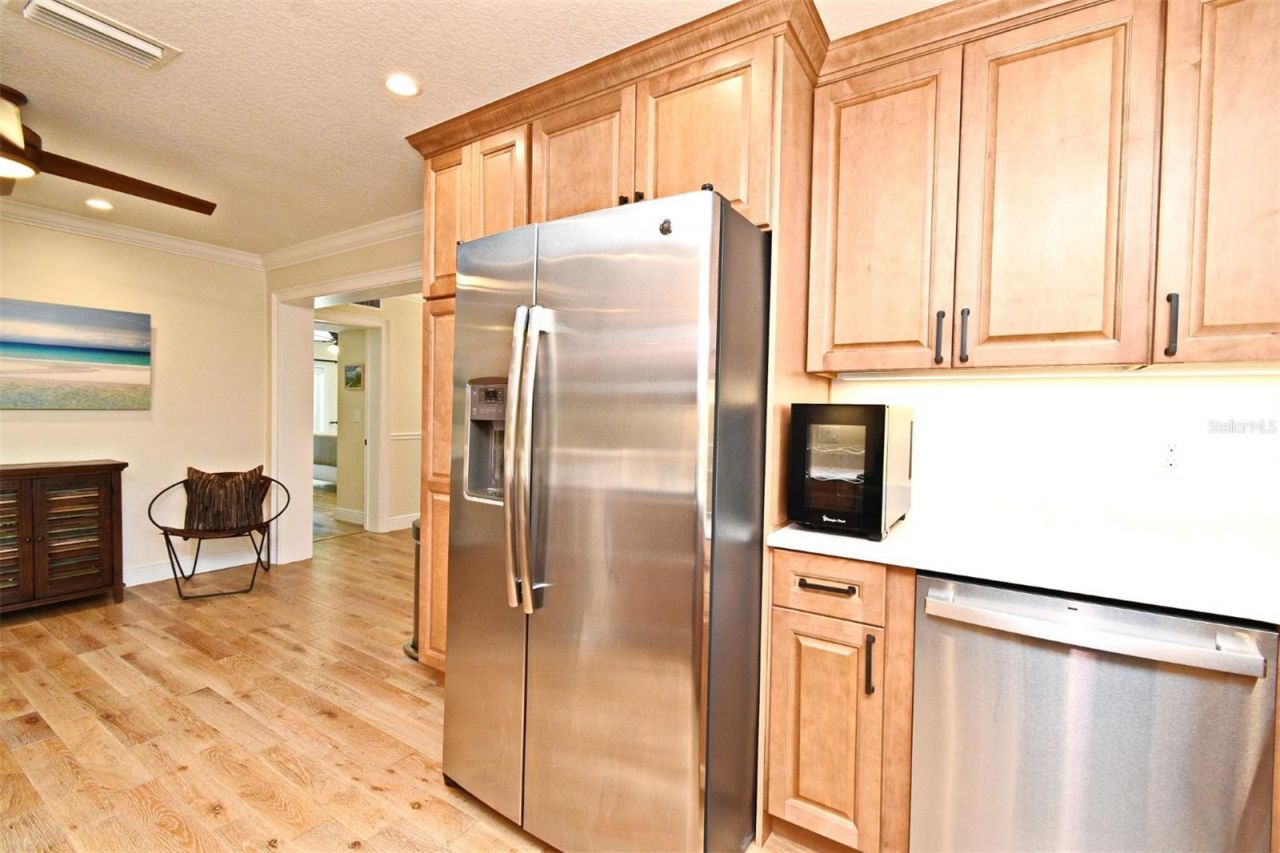 507 N Peninsula Avenue, New Smyrna Beach, FL 32169 Photo