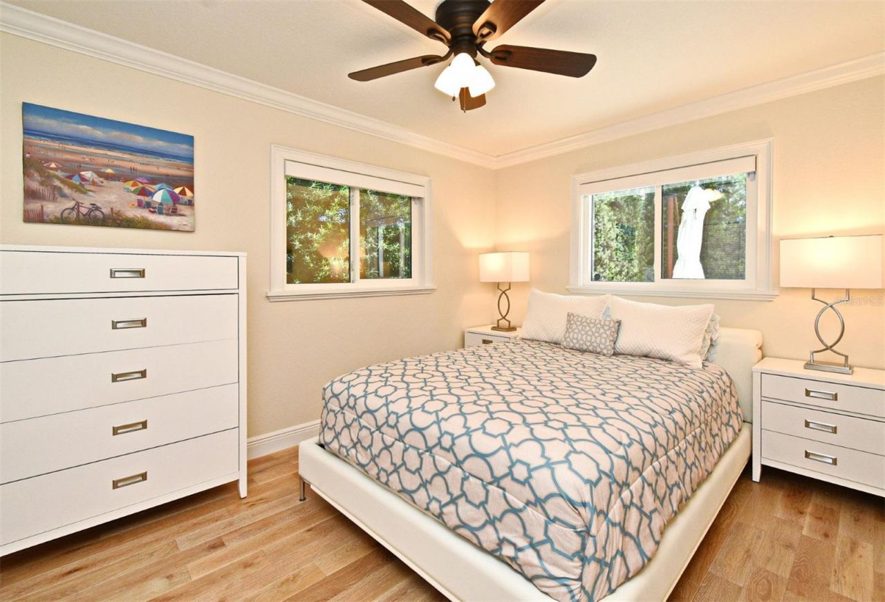 507 N Peninsula Avenue, New Smyrna Beach, FL 32169 Photo