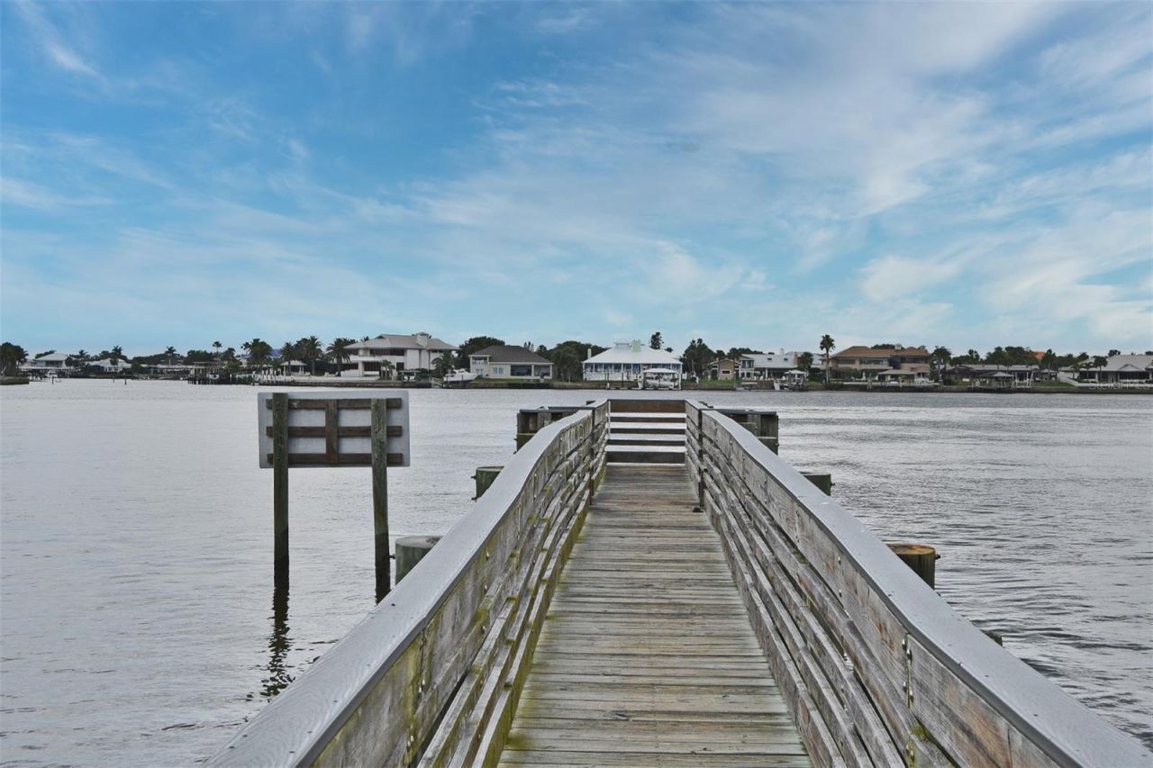 507 N Peninsula Avenue, New Smyrna Beach, FL 32169 Photo