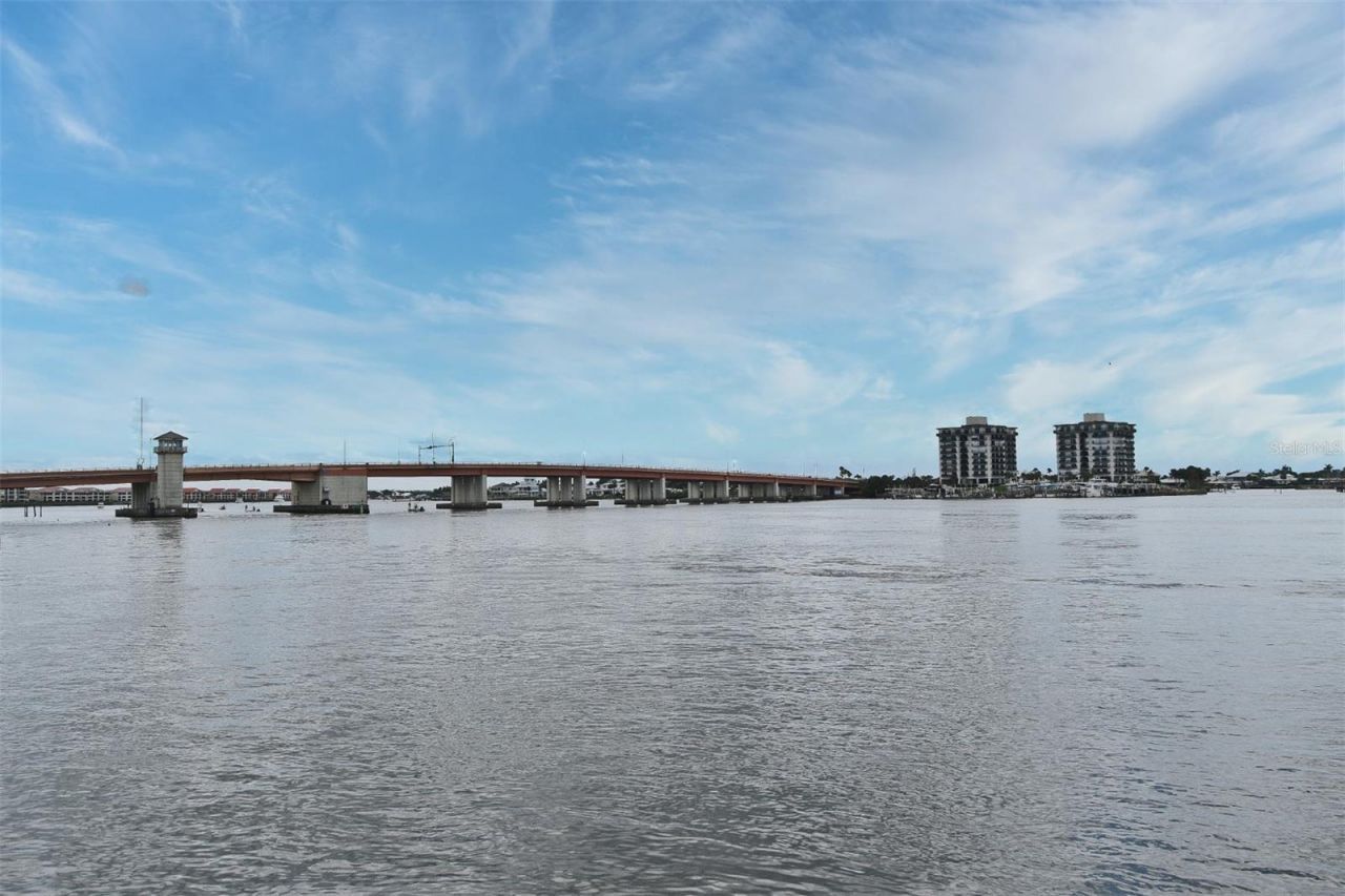 507 N Peninsula Avenue, New Smyrna Beach, FL 32169 Photo