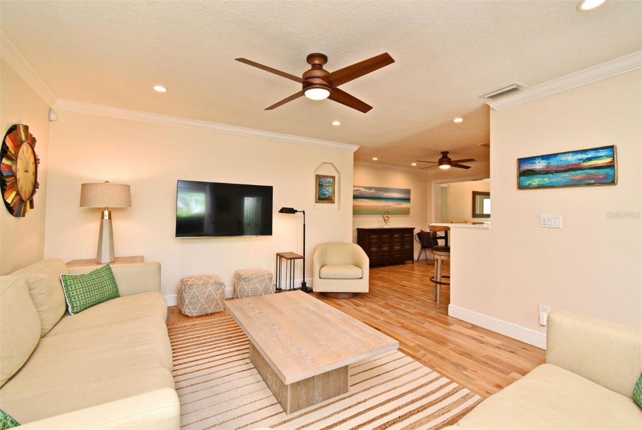 507 N Peninsula Avenue, New Smyrna Beach, FL 32169 Photo