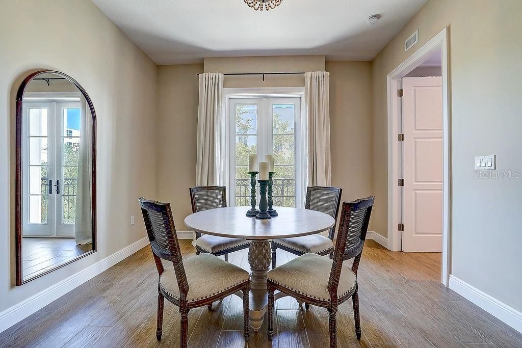 525 N Orange Avenue, Unit 202, Sarasota, FL 34236 Photo