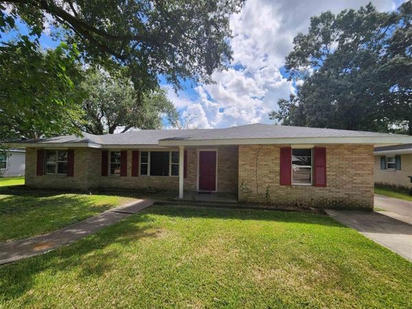 445 Washington Street, Lake Charles, LA 70605