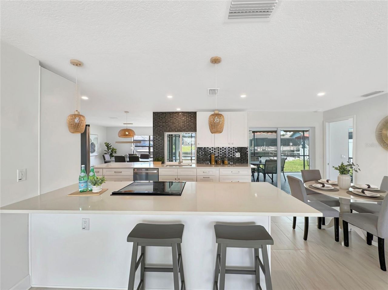 9907 Island Harbor Drive, Port Richey, FL 34668 Photo