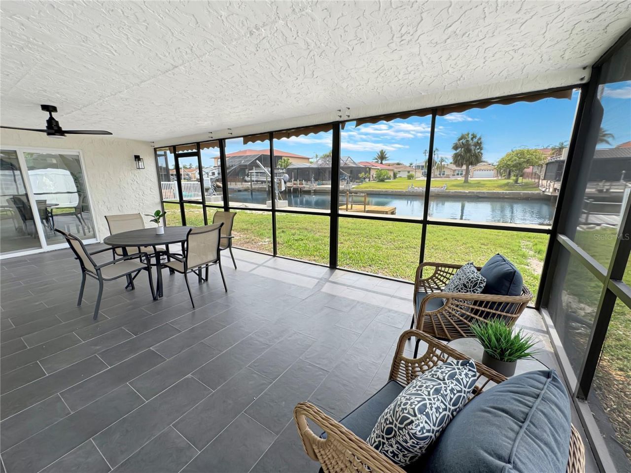 9907 Island Harbor Drive, Port Richey, FL 34668 Photo