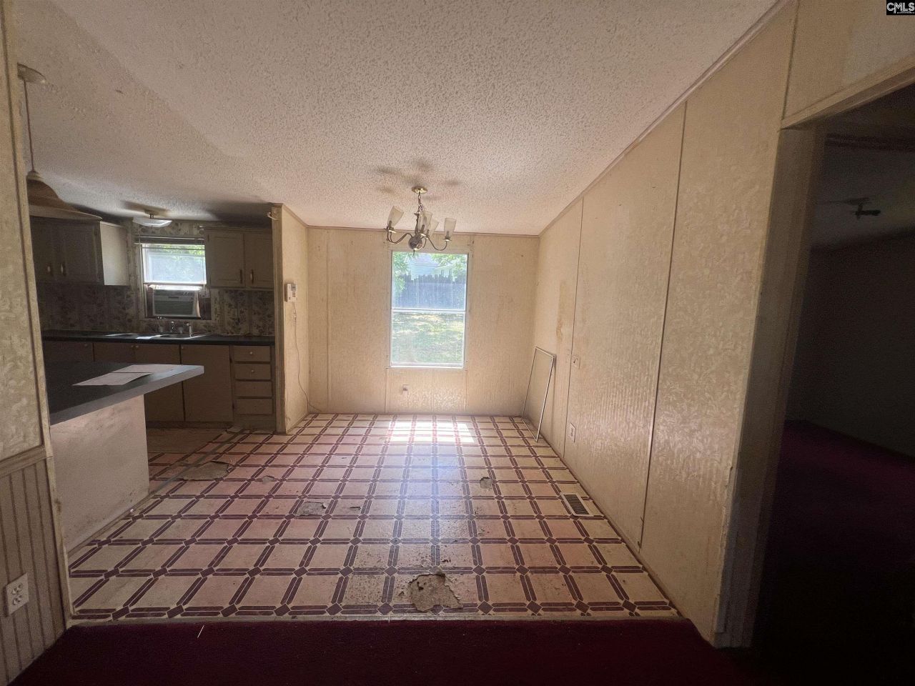 216 Cannon Street Photo 10